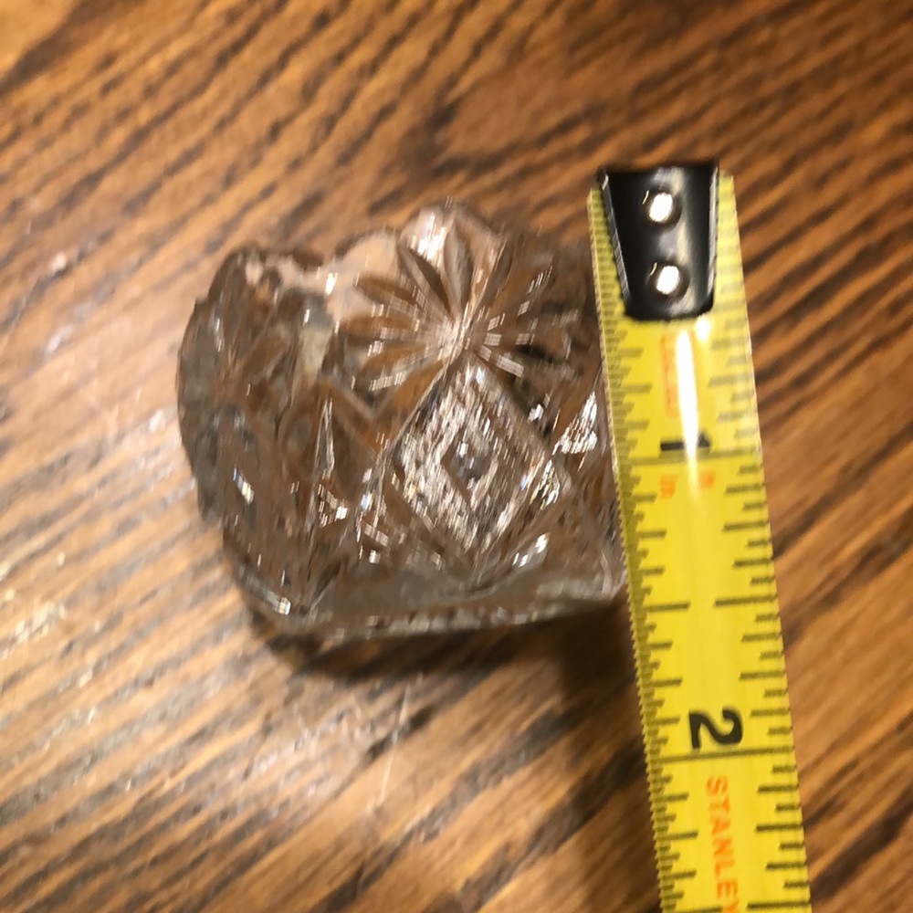 Crystal salt cellar or jewelry dish perfect cond - Picture 8 of 8